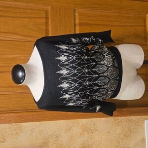 White house Black market 3/4 sleeve sweater